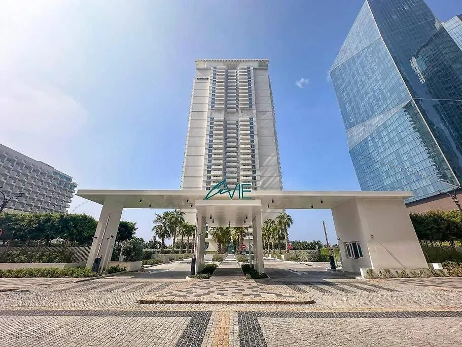 Aura Luxury - Sand Beach & Infinity Pool Dubai Apartment
